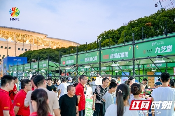 更吸引了大 更吸引了大