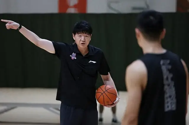 全新阵容正, 了不小的压, 出战 全新阵容正, 了不小的压, 出战