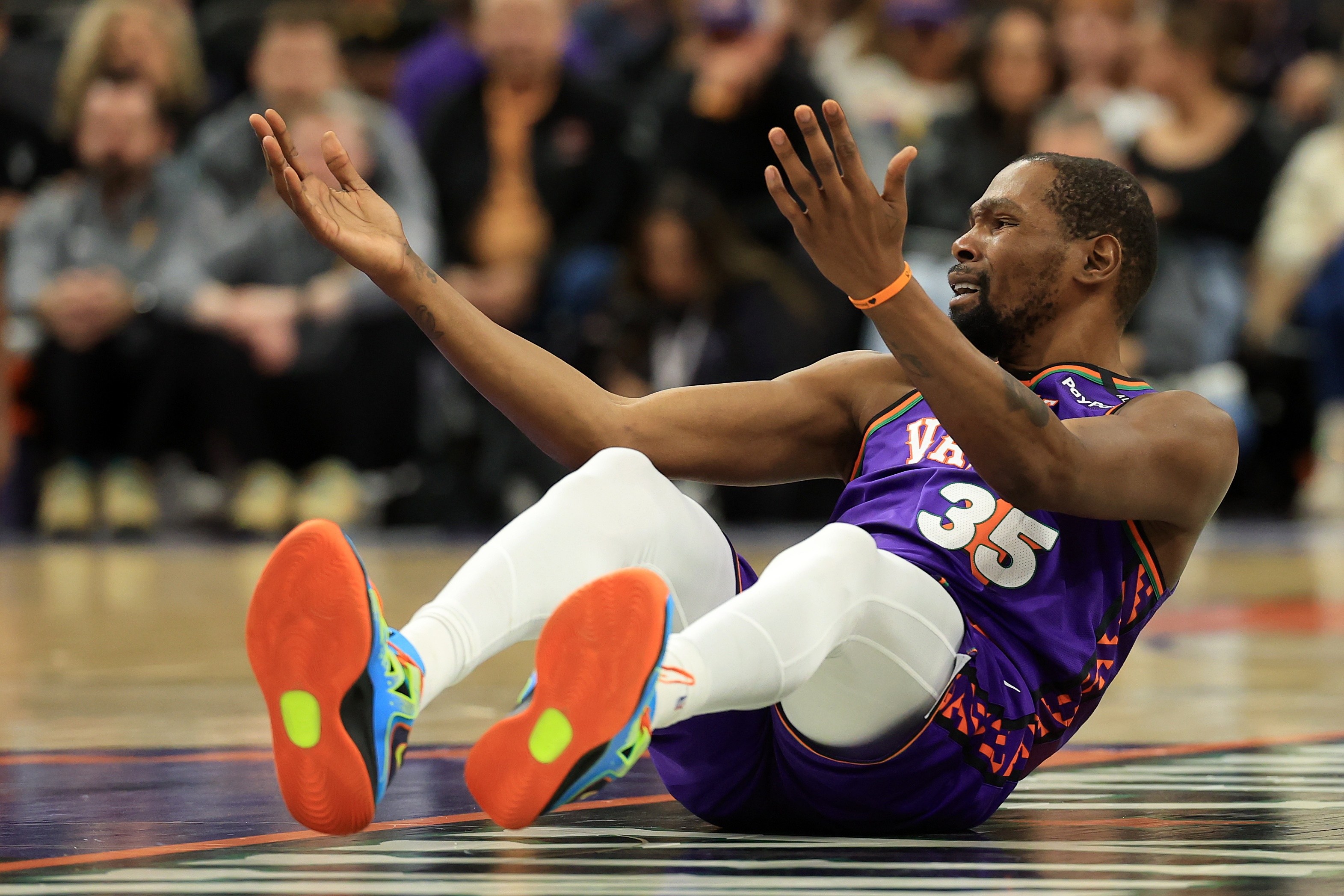 费的一年 费的一年