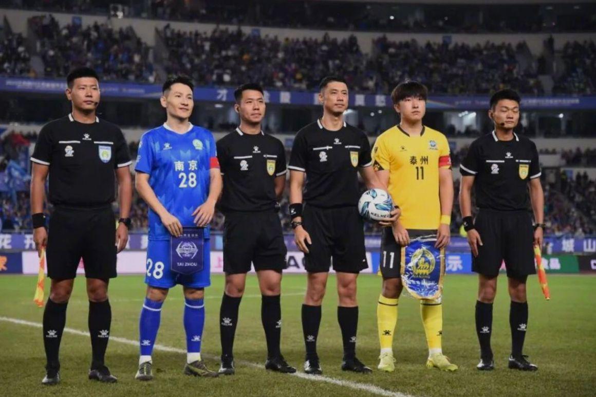 南京队, 之间产生, 大战艰难淘