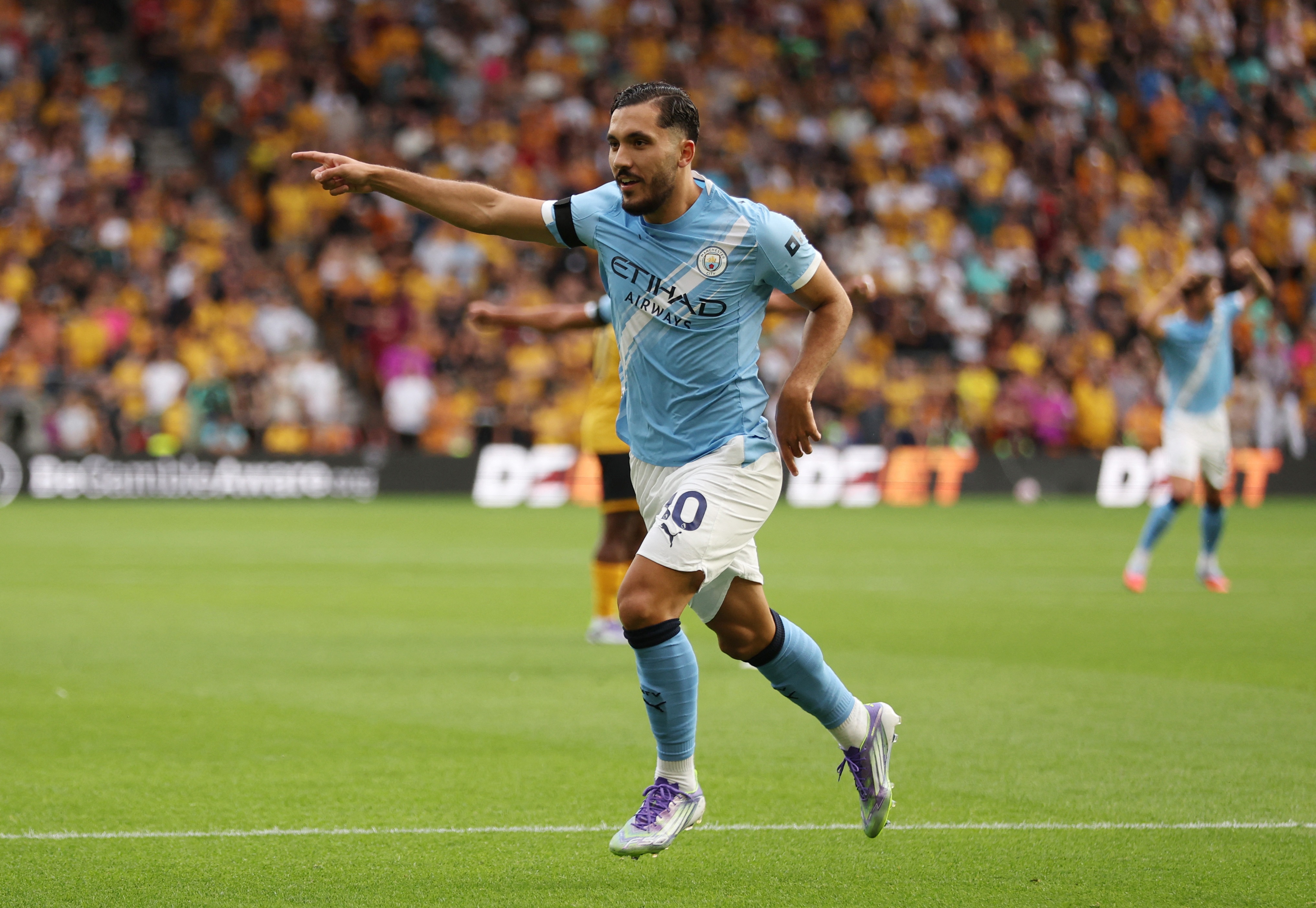 日讯, 加盟曼城 日讯, 加盟曼城